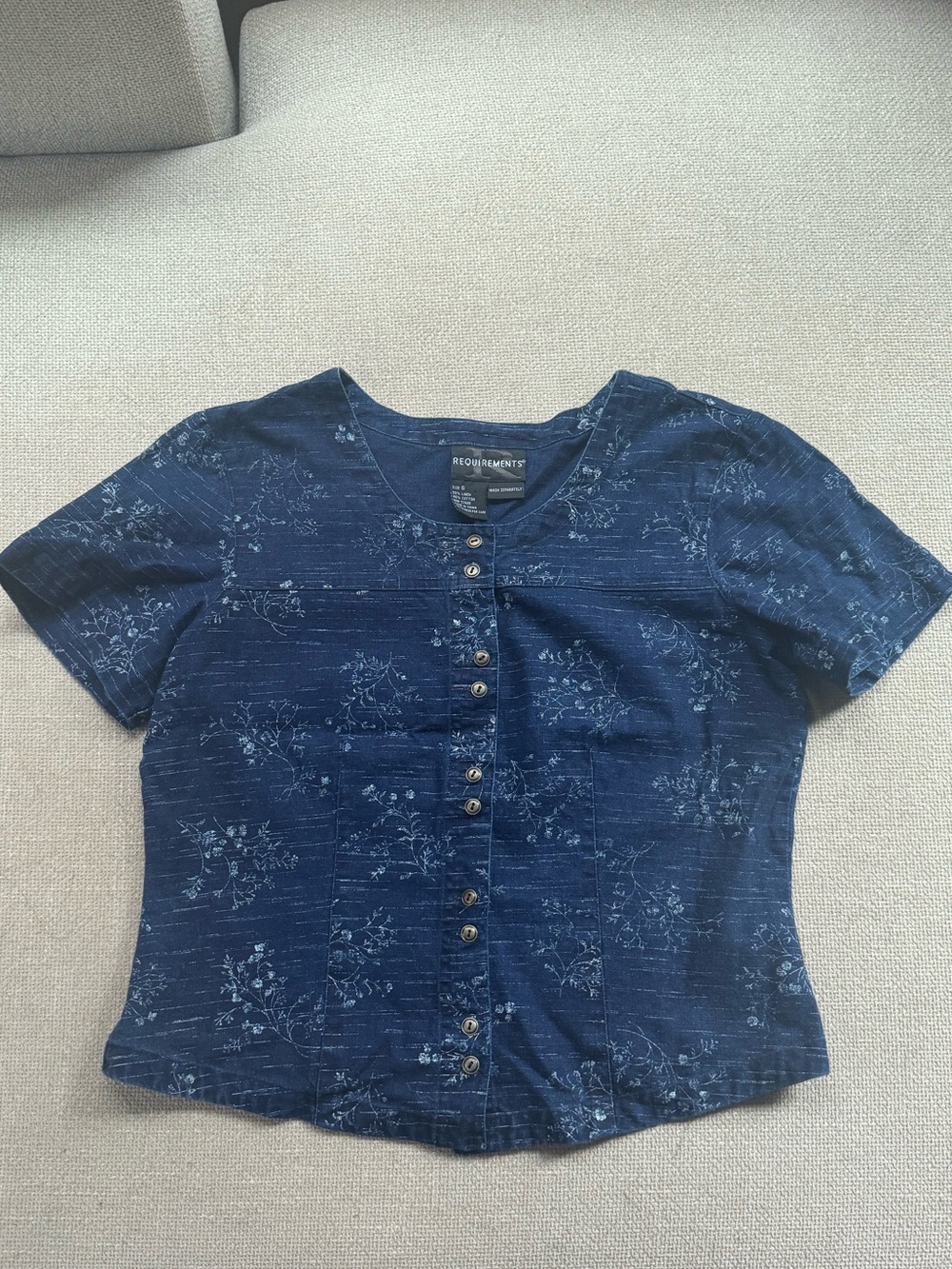 Vintage Floral Button-Front Blouse
